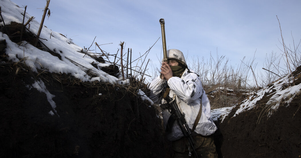 Live Updates: U.S. Will Reply to Russian Demands as Military Buildups Continue Around Ukraine