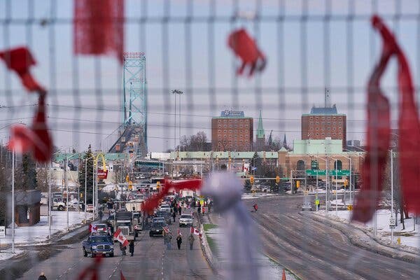 Canada Live Updates: Multiple Blockades at U.S.-Canada Border Disrupt Auto Industry