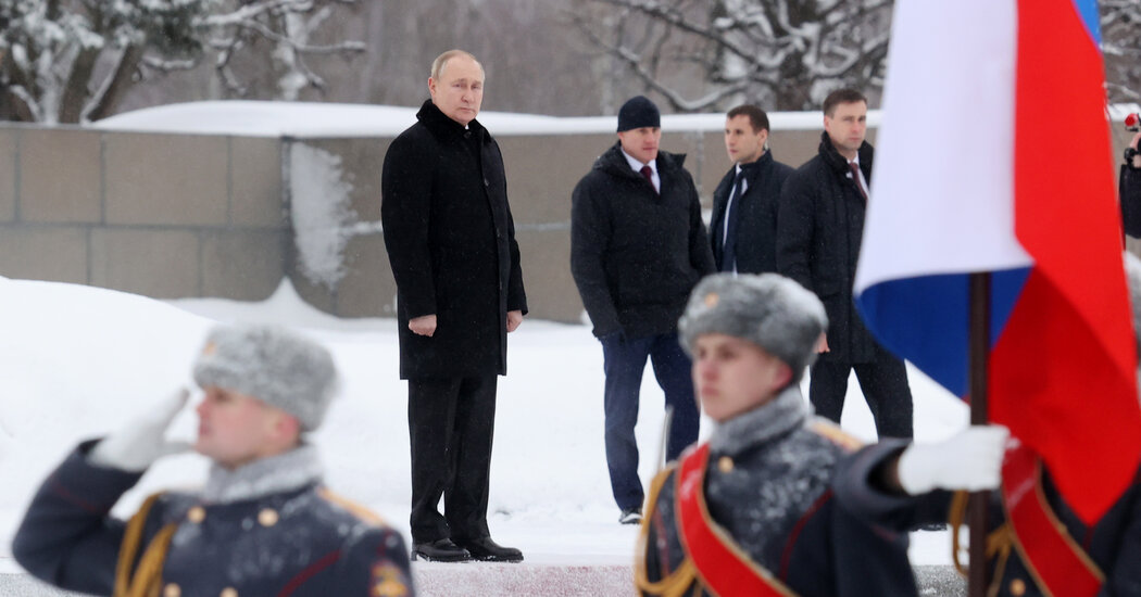 Live Updates: Putin Prepares Decision on Breakaway Ukraine Regions