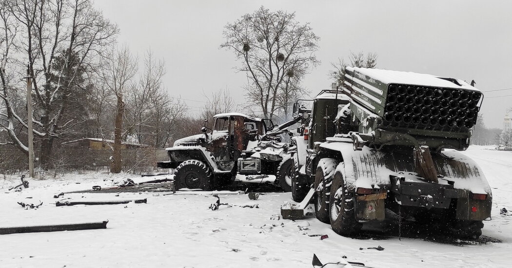 Live Updates: Russian Troops Enter Kyiv as Moscow Pushes to Topple Ukraine’s Government