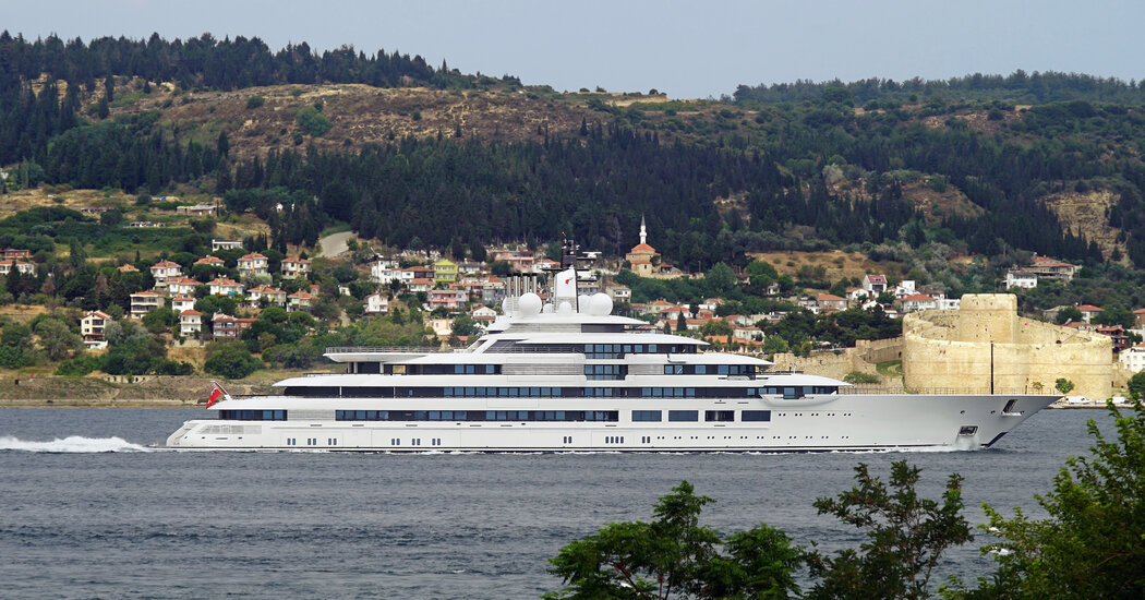 A 459-Foot Mystery in a Tuscan Port: Is It a Russian’s Superyacht?