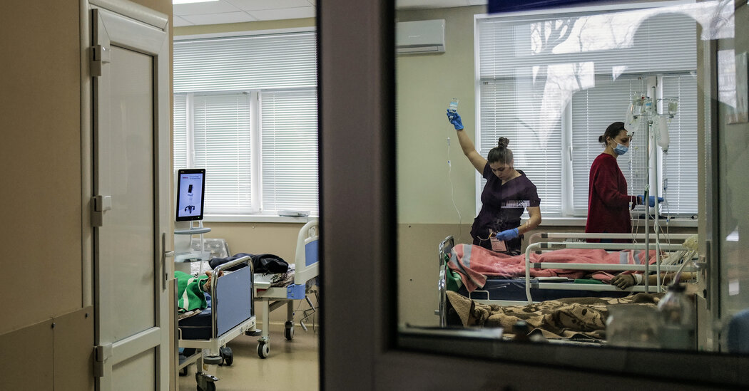 As Fighting Gets Closer, a Kyiv Hospital Treats the War’s Atrocities