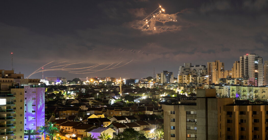 Gazan Militants and Israeli Air Force Exchange Fire