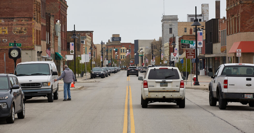 In Ohio Senate Race, Democrats Pin Their Hopes on the Suburbs