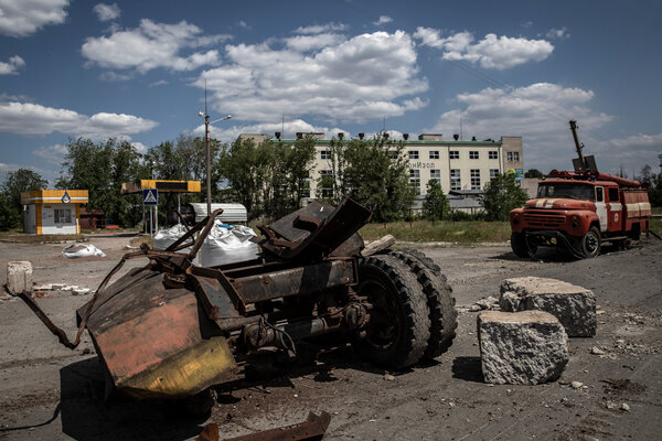 Live Updates: Ukraine Warns of Another Mariupol in Donbas