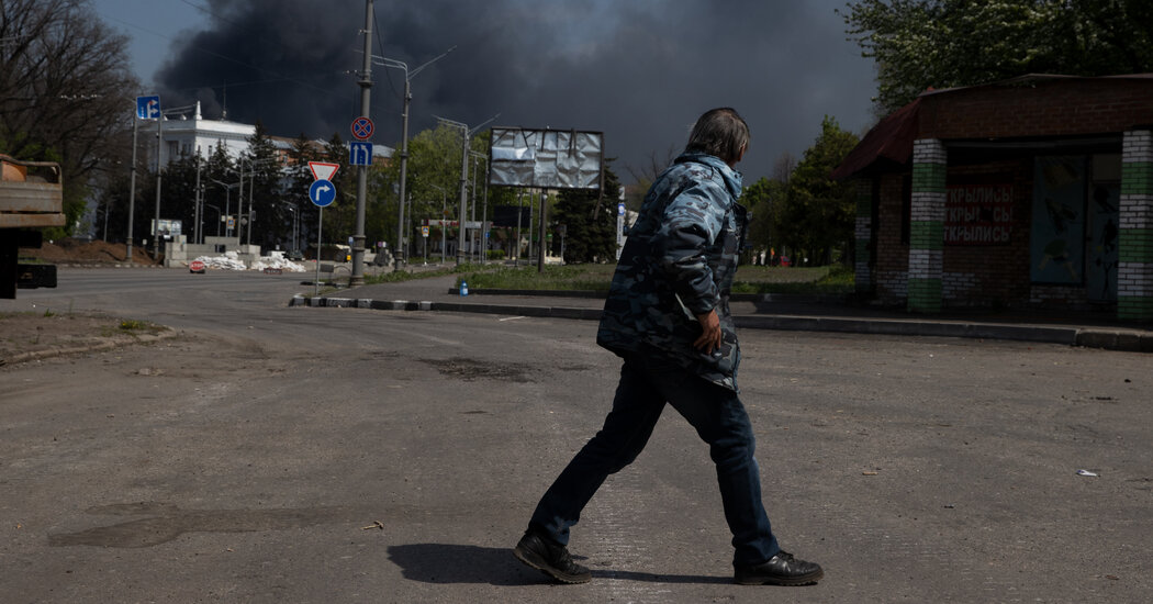 Ukraine Live Updates: Fears of Expanded War Rise as Russia’s Victory Day Approaches With No Change on Battlefield