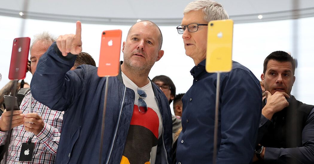 Why Jony Ive Left Apple to the ‘Accountants’