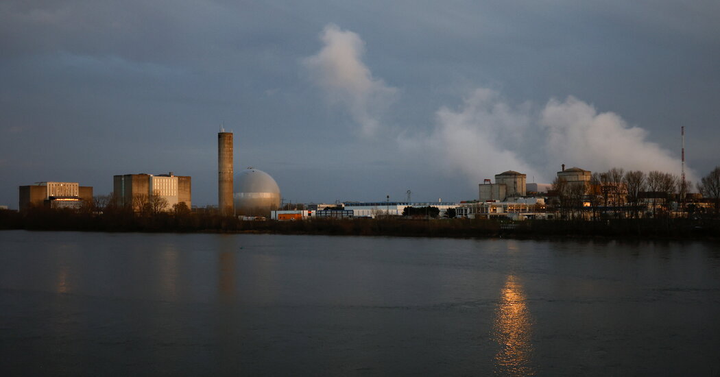 French Nuclear Power Crisis Frustrates Europe’s Push to Quit Russian Energy