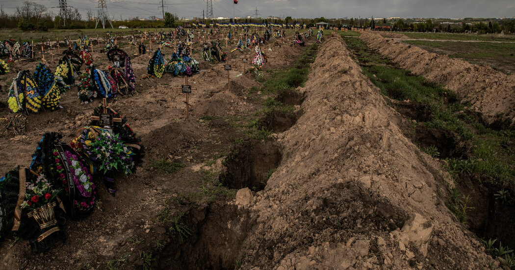 From the Graveside to the Front, Ukrainians Tell of Grim Endurance