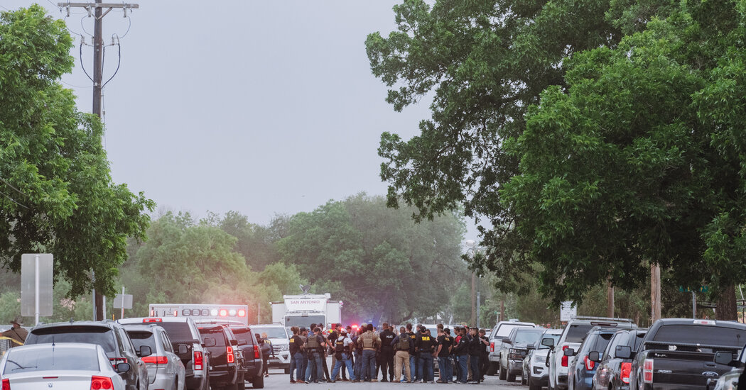 How the Police Response in Uvalde Broke Down: No Radio, Old Tactics