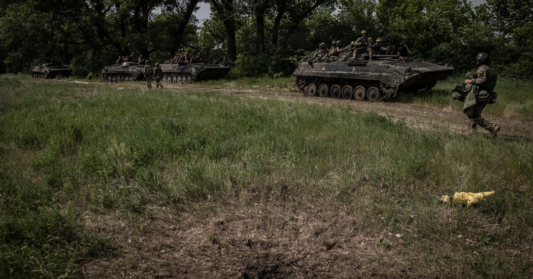 Ukraine Live Updates: Russia Pounds Forces in the East; Ukraine Battles to Regain Land in South